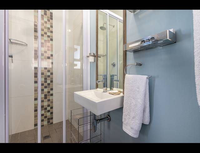 2 BEDROOM APARTMENT FOR SALE IN BEACHFRONT